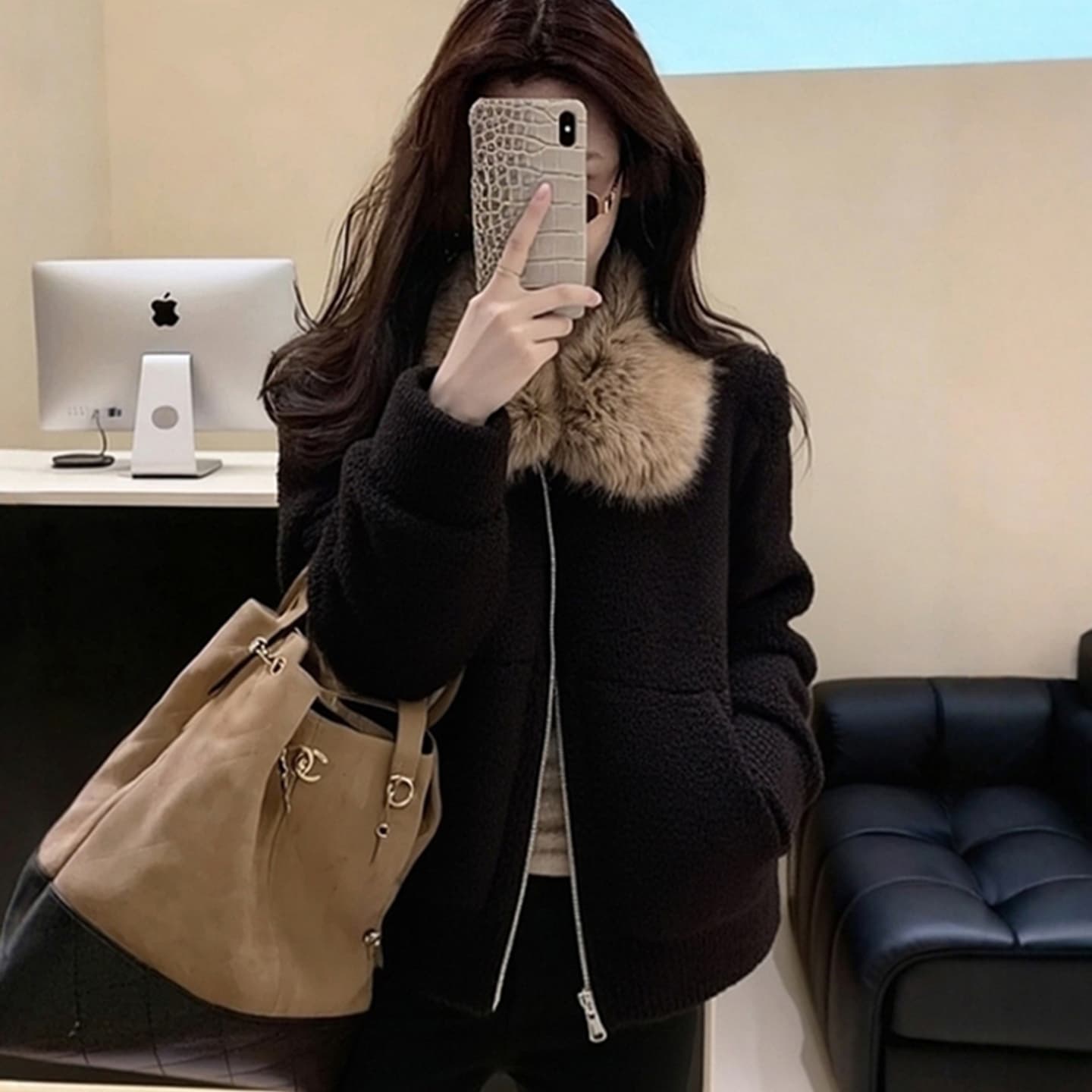 두꺼운 500 그램 양털 플리스 복합 스웨이드 큰 모피 칼라 하나 한 부서 고급 센스 검정색 모피 칼라 지퍼 재킷 이미지 2