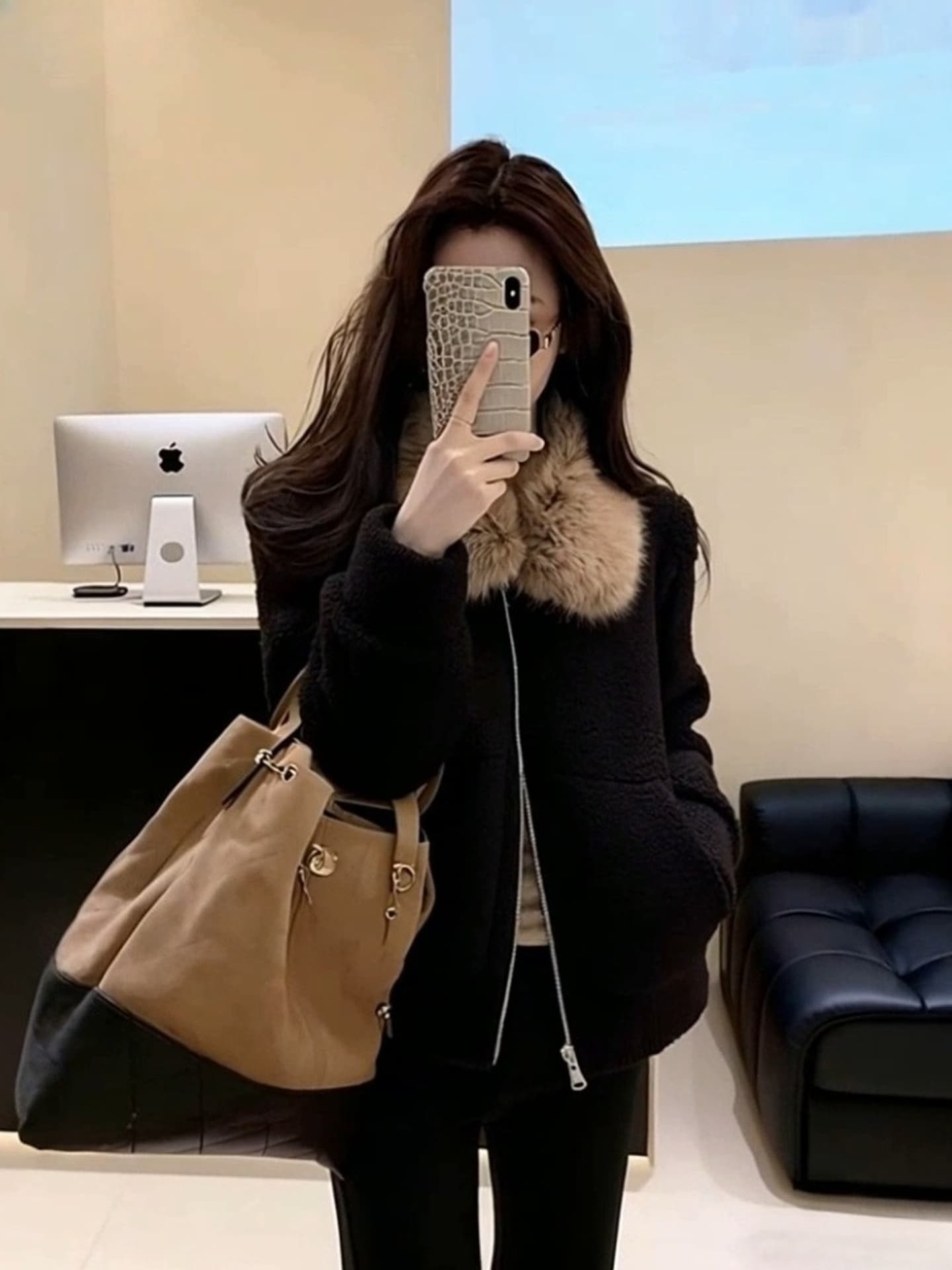 두꺼운 500 그램 양털 플리스 복합 스웨이드 큰 모피 칼라 하나 한 부서 고급 센스 검정색 모피 칼라 지퍼 재킷 상세 이미지 3