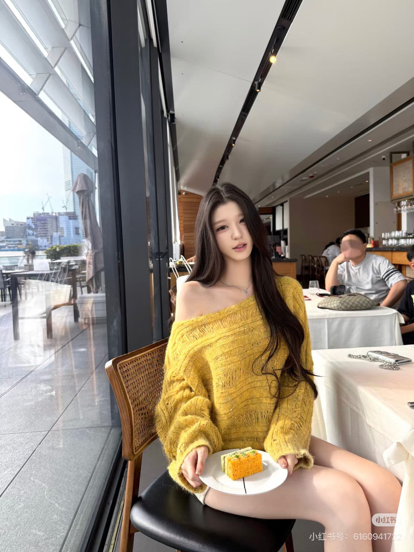 한국 스타일 레트로 스타일 니트 스웨터 빛 럭셔리 고급 센스 가을 스카프 품격 맨위 상세 이미지 3