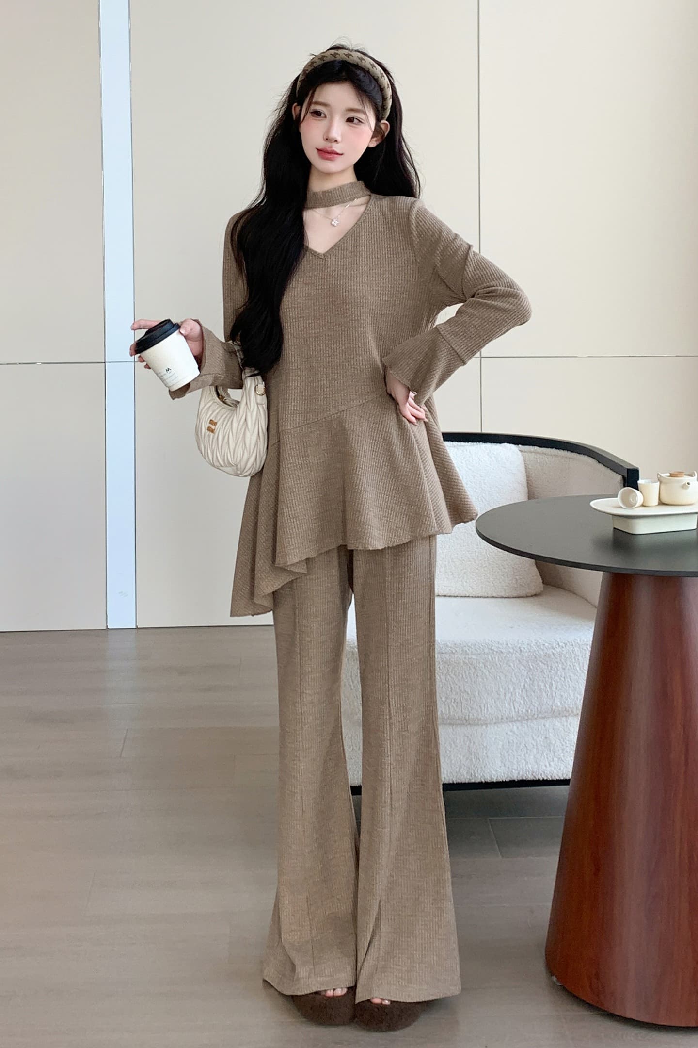 실사 가을 프랑스식 부드러운 V넥 나팔 소매 맨위 돼지 코 버클 긴 바지 세트 이미지 7