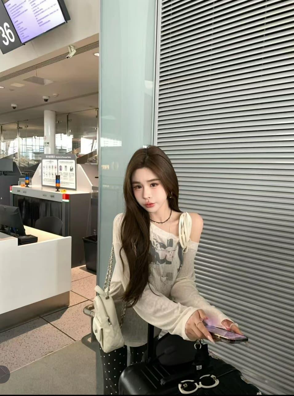 쌀 Na 홈 공항 연인 베이지 색 프린트 동점 로프 자외선 차단 티셔츠 회색 도트 무늬 캐주얼 바지 이미지 2