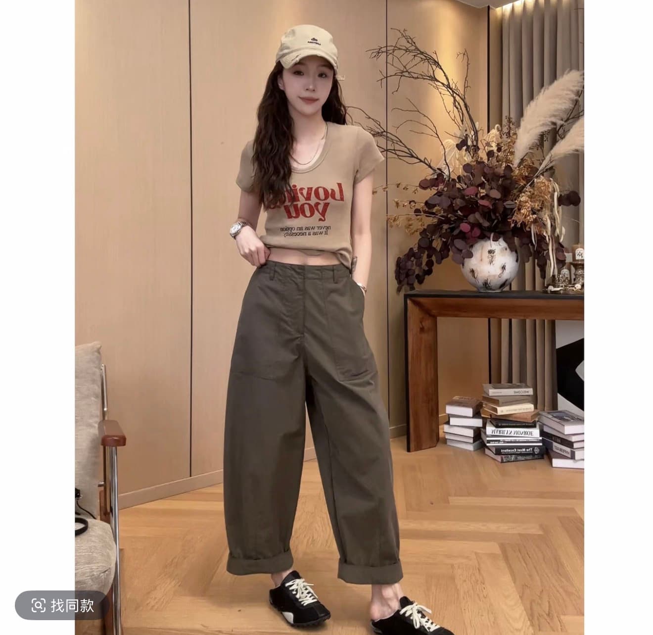 작은 조용한 하나 이 홍 알파벳 짧은 티셔츠 2026 여름 새로운 다용도 슬림해 보이는 반팔 맨위 바지 이미지 4