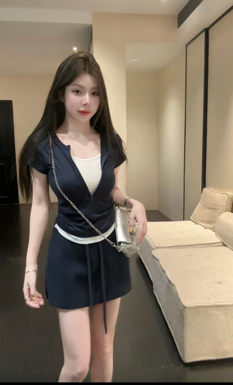 huihui 여름 새로운 한 부서 디자인 센스 몸매 가꾸기 페이크 레이어드 세트 티셔츠 이미지 2