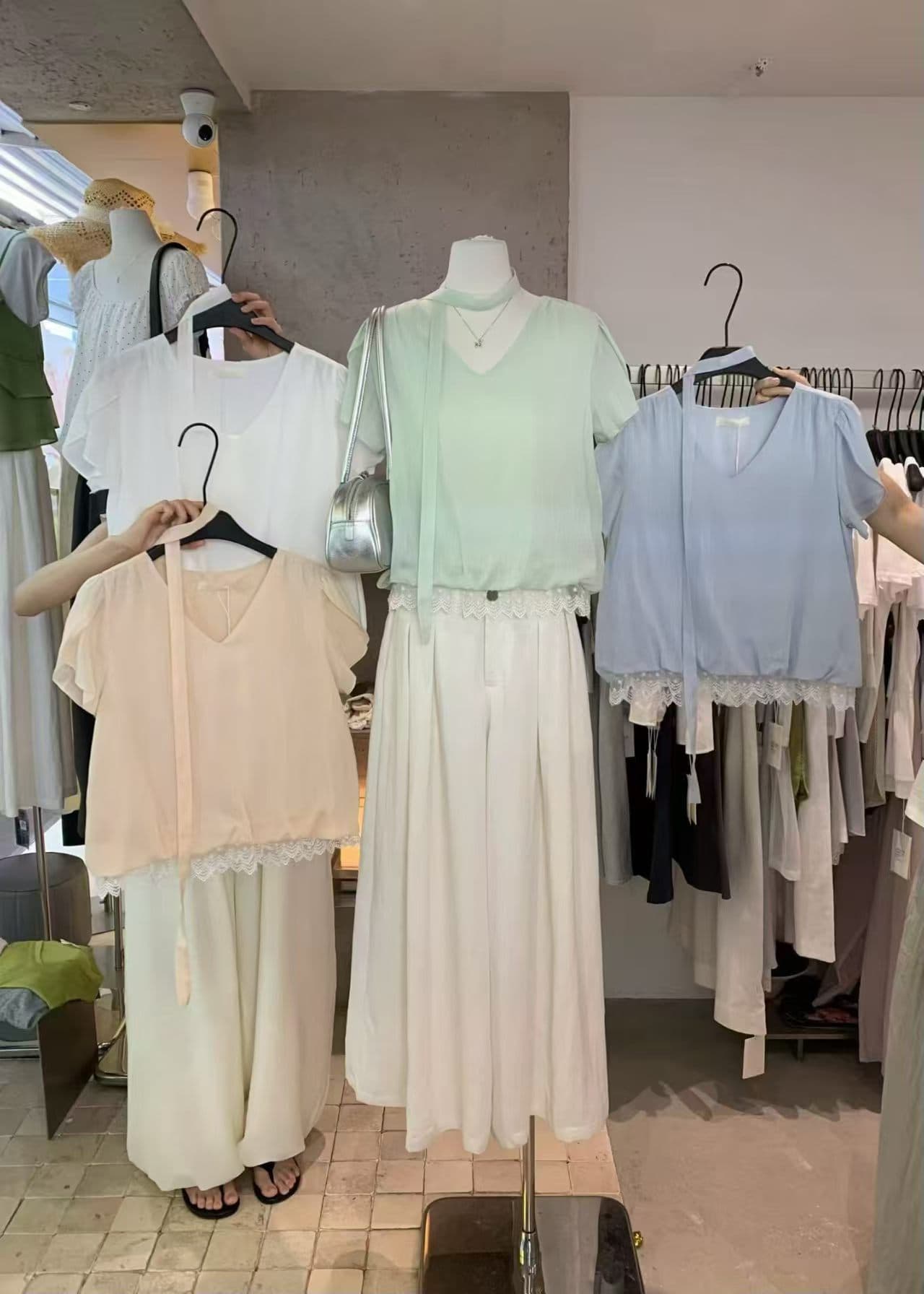 한 부서 만나는 V넥 리본 빅 사이즈 여성 셔츠 여름 Chic 작은 셔츠 디자인 센스 루즈핏 슬림해 보이는 품격 맨위 이미지 4