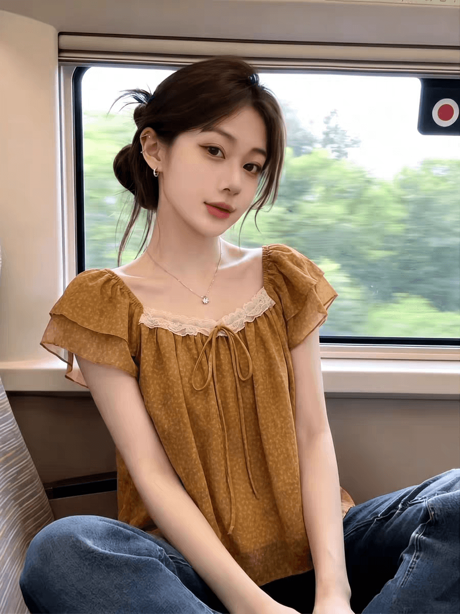 2026 년 여름 새로운 프랑스식 부드러운 바람 우유 황색 꽃무늬 광장 칼라 레이스 시폰 셔츠 여성 루즈핏 연령 감소 맨위 상세 이미지 4