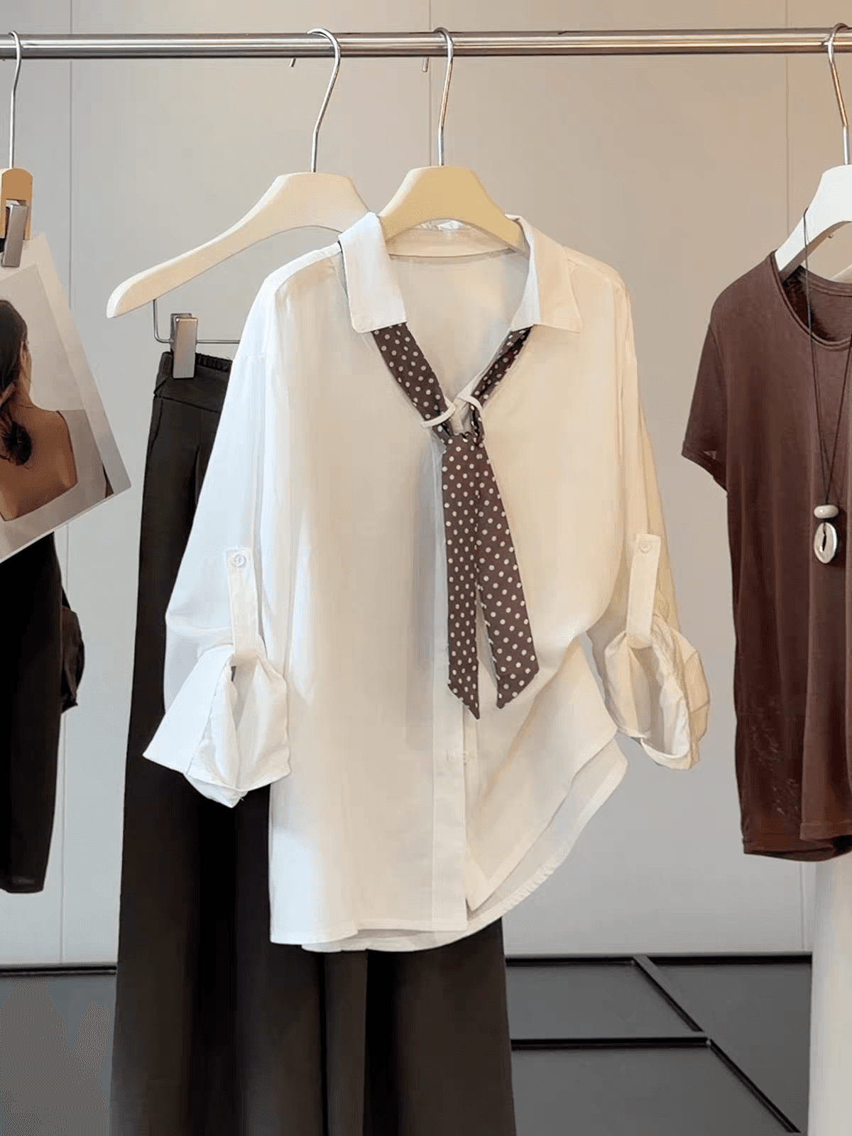 고급 이른 가을 새로운 도트 무늬 리본 POLO 칼라 주간 실크 면 린넨 여성 셔츠 품격 캐주얼 다용도 긴팔 셔츠 상세 이미지 3