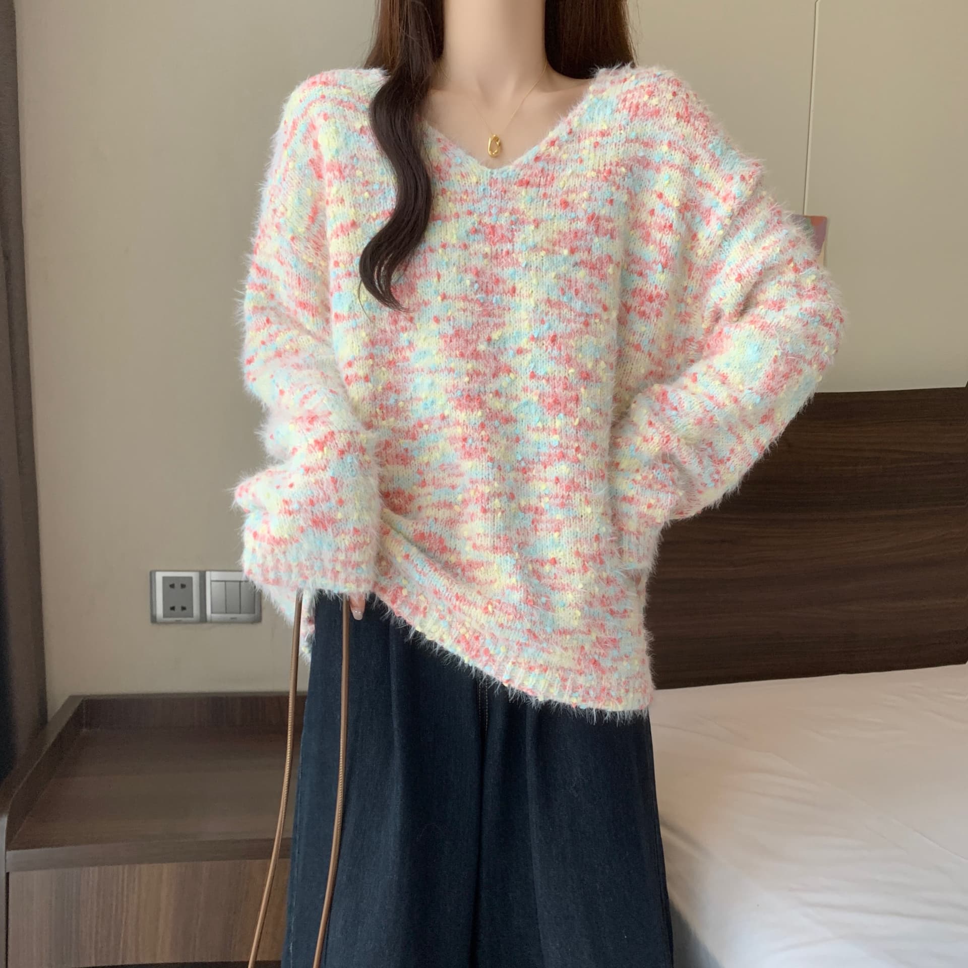 실사 색상 V넥 긴팔 여성 가을 겨울 새로운 빅 사이즈 지방 mm 루즈핏 느긋한 바람 부드러운 찹쌀 아름다운 스웨터 상세 이미지 2