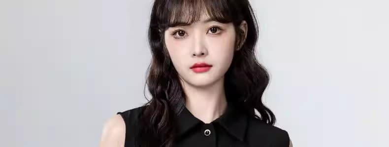 검정색 오프숄더 반팔 여성 셔츠 여름 2025 새로운 프랑스식 디자인 센스 프릴 셔츠 인형 셔츠 짧은 맨위 상세 이미지 11