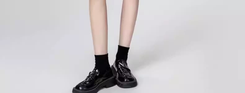 검정색 오프숄더 반팔 여성 셔츠 여름 2025 새로운 프랑스식 디자인 센스 프릴 셔츠 인형 셔츠 짧은 맨위 상세 이미지 34