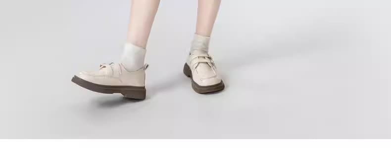 검정색 오프숄더 반팔 여성 셔츠 여름 2025 새로운 프랑스식 디자인 센스 프릴 셔츠 인형 셔츠 짧은 맨위 상세 이미지 64