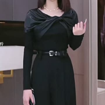 주문 재고 있음 새틴 패치워크 오프숄더 부드러운 긴팔 티셔츠 봄 가을 여성 의류 새로운 기본 셔츠 유럽 상품 맨위 상세 이미지 9