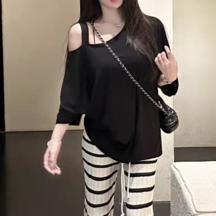 주문 재고 있음 불규칙 비스듬한 어깨 반팔 티셔츠 여성 여름 느긋한 바람 루즈핏 슬림해 보이는 다용도 풀오버 만나는 맨위 이미지 2