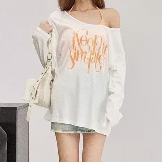 주문 재고 있음 여름 휴가 바람 행침 목 슬립 오프숄더 알파벳 프린트 긴팔 티셔츠 자외선 차단 맨위 투피스 세트 상세 이미지 3