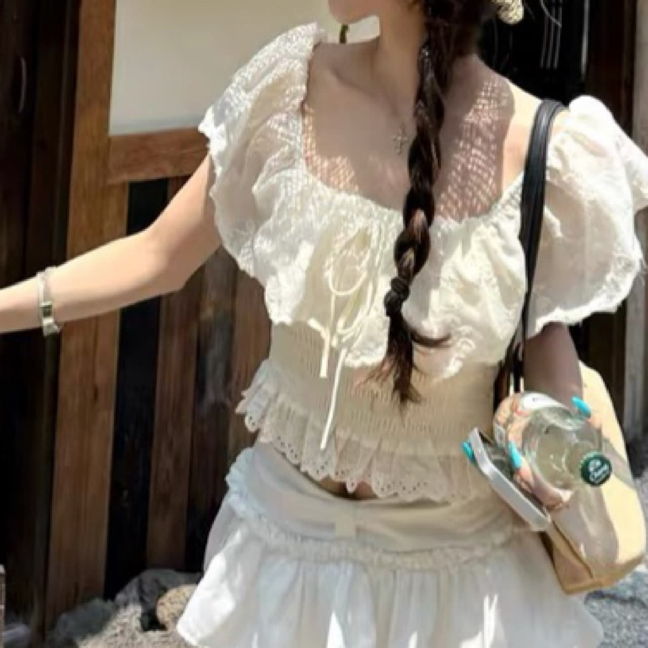 주문 재고 있음 주름 프릴 둘 착용 쇼트 스타일 티셔츠 여성 여름 달콤한 스타일 보트넥 오프숄더 맨위 상세 이미지 4