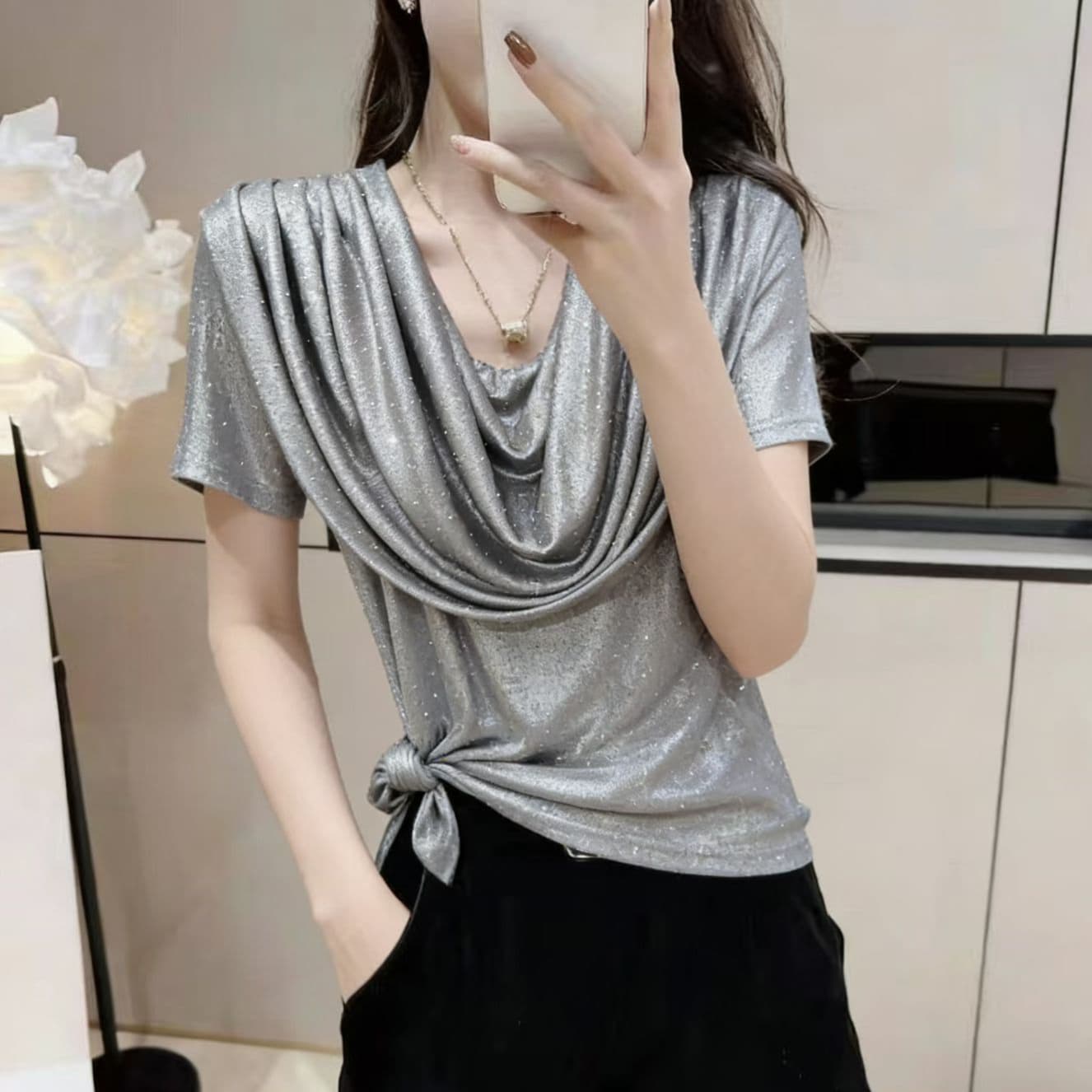 재고 있음 패션 고급 센스 다이아몬드 세팅 말뚝 더미 칼라 티셔츠 만나는 작은 셔츠 여성 다용도 프랑스식 외국 가스 검정색 V넥 맨위 상세 이미지 3