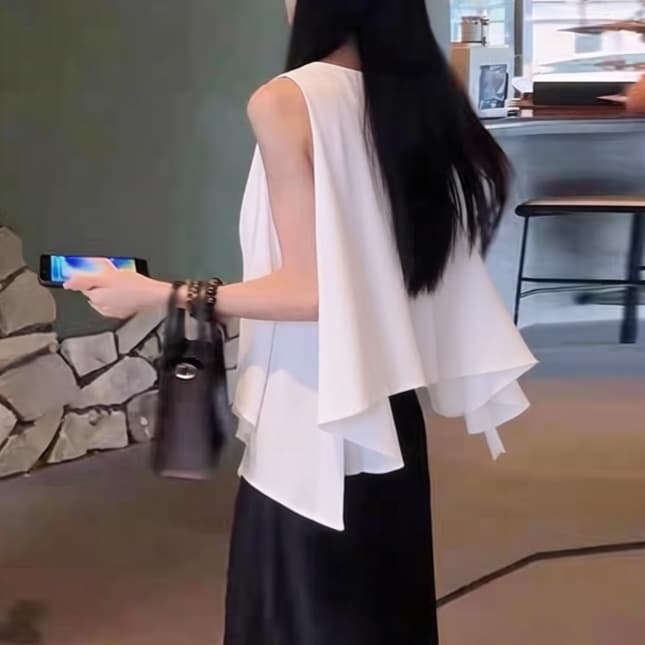 재고 있음 프랑스식 우아함 루즈핏 인형 셔츠 여름 디자인 센스 불규칙 제비꼬리 조끼 화이트 맨위 아름다운 작은 셔츠 이미지 2