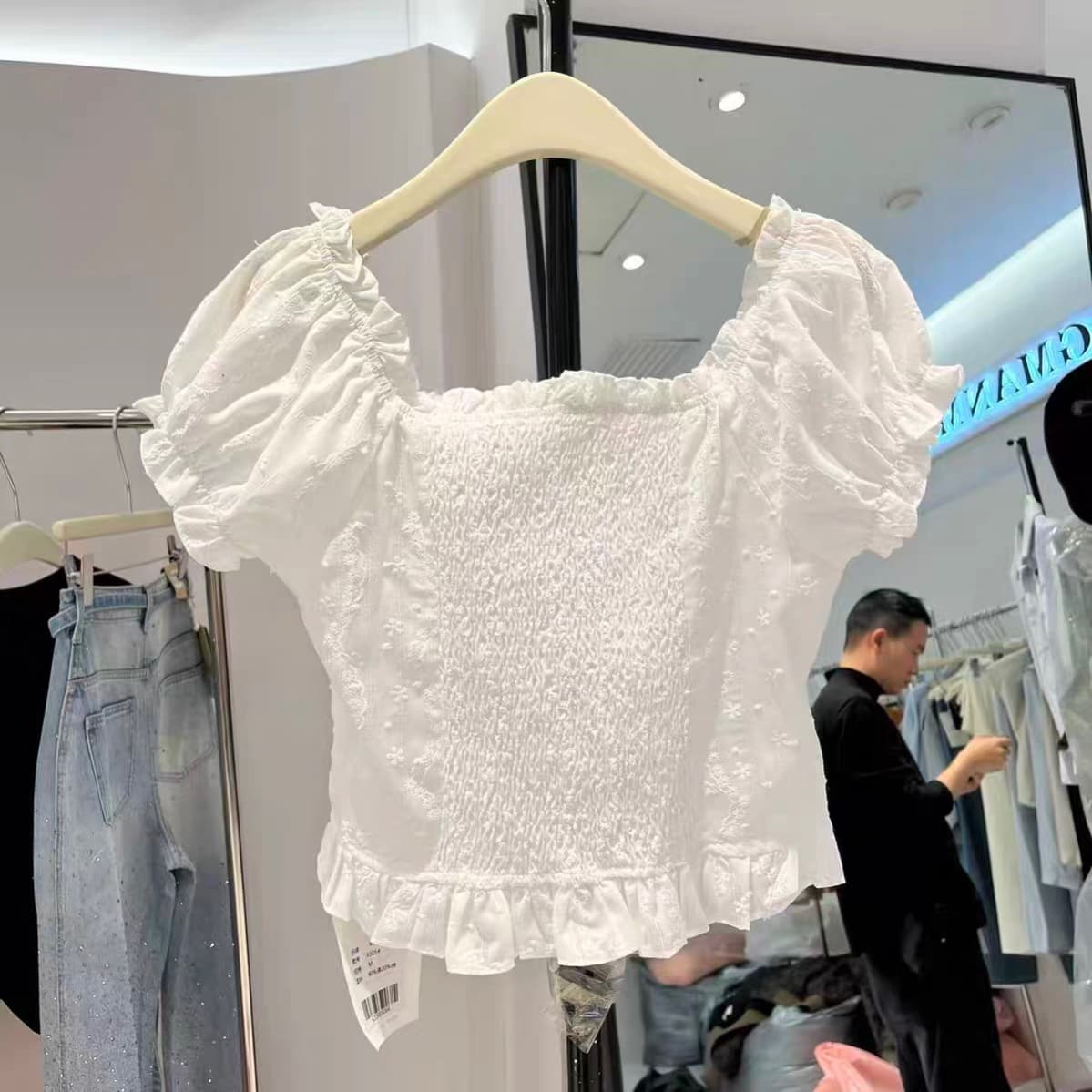 재고 있음 화이트 레이스 레이스 오프숄더 거품 소매 여성 셔츠 여름 새로운 반팔 한 부서 슬림해 보이는 맨위 쇼트 스타일 이미지 4