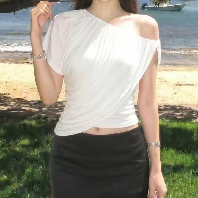재고 있음 페이크 레이어드 비스듬한 어깨 펌프 Pleat 반팔 티셔츠 여성 여름 디자인 센스 몸매 가꾸기 품격 오프숄더 맨위 상세 이미지 6
