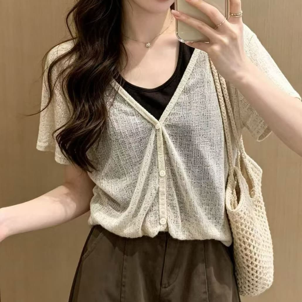 재고 있음 한 부서 부드러운 바람 행침 목 페이크 레이어드 반팔 티셔츠 여름 캐주얼 바람 V넥 루즈핏 얇은 스타일 배색 맨위 상세 이미지 9