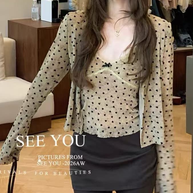 재고 있음 회색 도트 무늬 하트 투피스 세트 순수한 욕망 바람 홀치기 염색 프린트 식물 플러시 레이스 슬립 반팔 자외선 차단 오픈 가디건