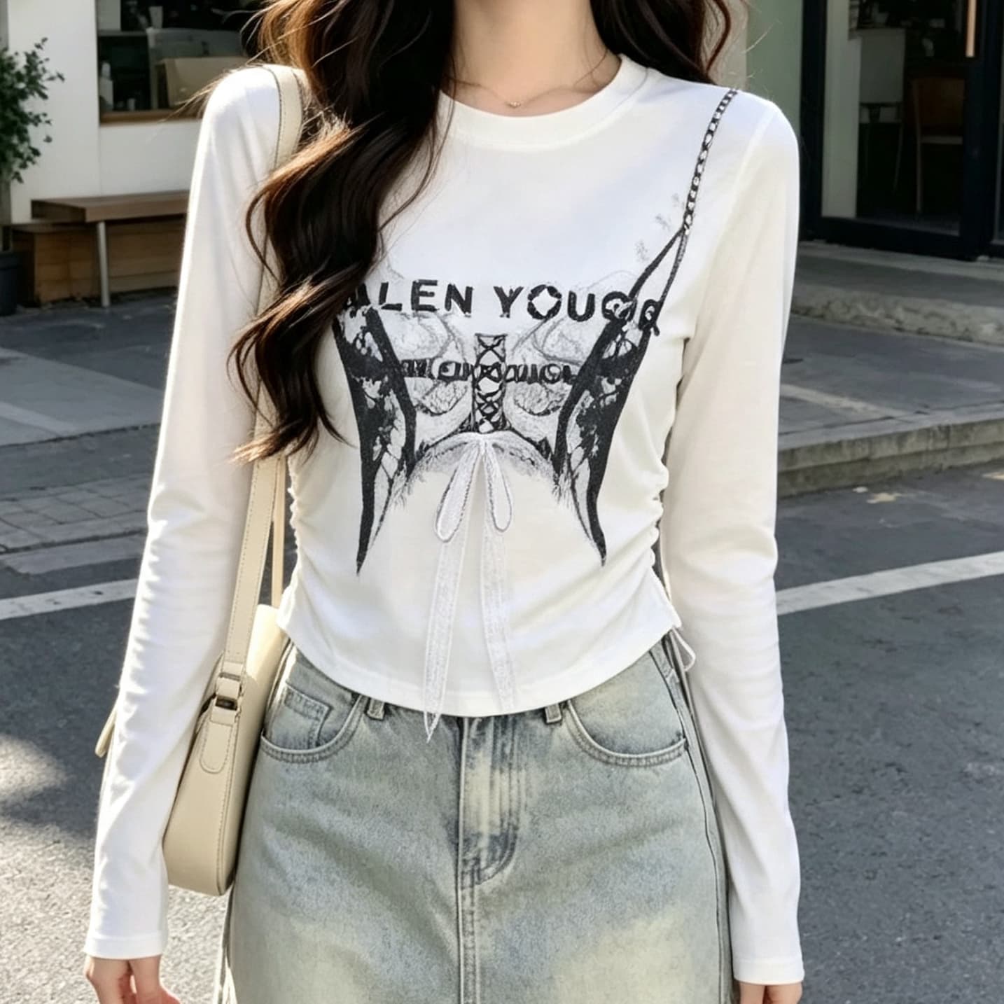 재고 있음 봄 가을 새로운 긴팔 유럽 역 프린트 알파벳 비즈 박기 티셔츠 다용도 라운드 넥 주름 허리 수축 맨위 여성 이미지 2