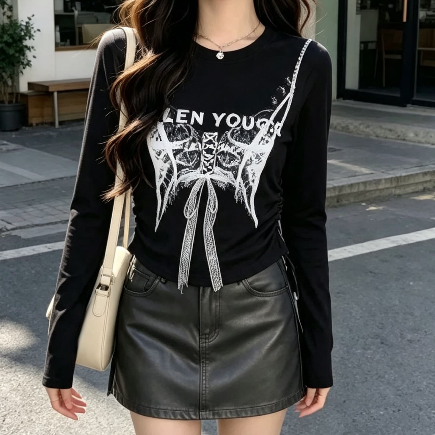 재고 있음 봄 가을 새로운 긴팔 유럽 역 프린트 알파벳 비즈 박기 티셔츠 다용도 라운드 넥 주름 허리 수축 맨위 여성