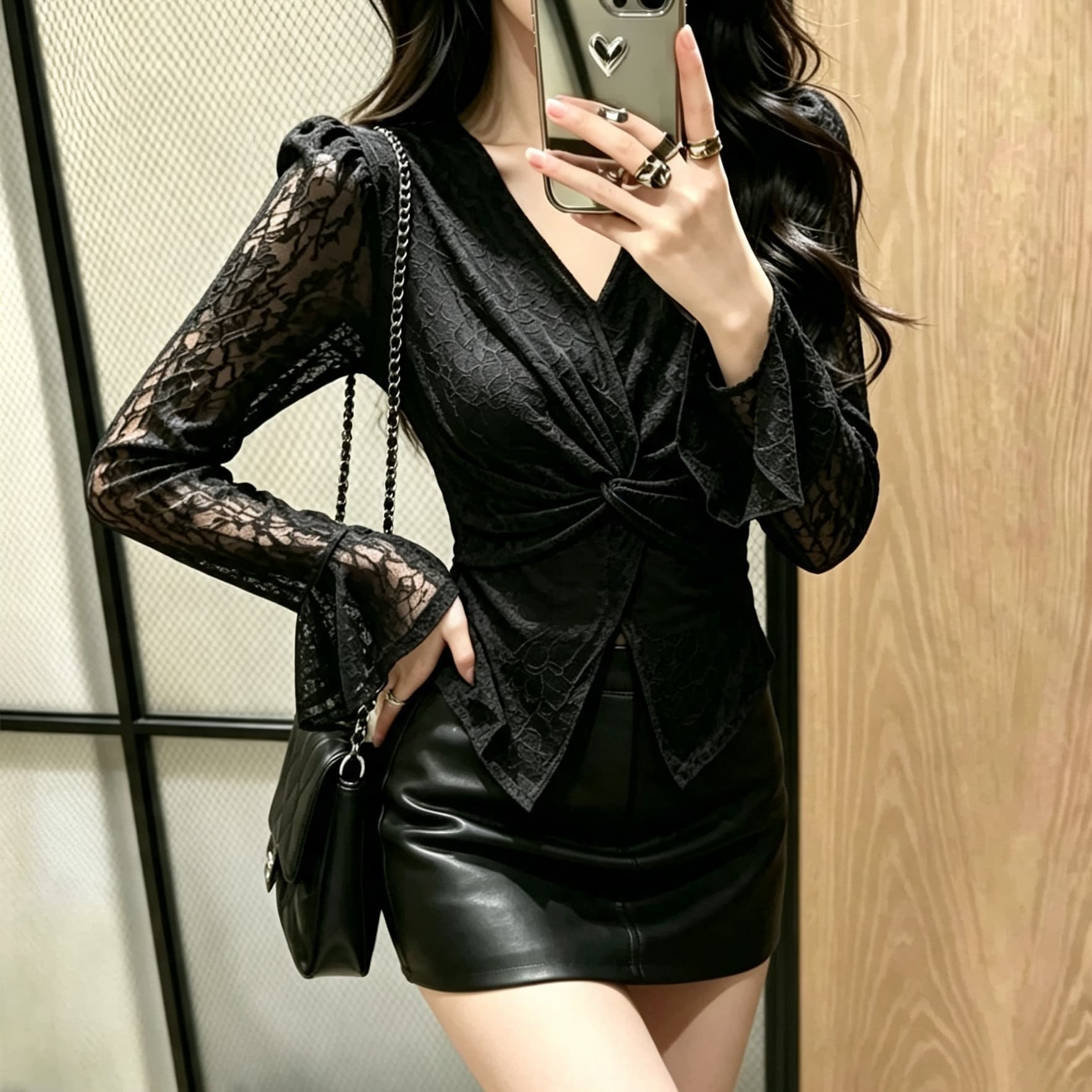 재고 있음 디자인 센스 V넥 레이스 셔츠 여성 몸매 가꾸기 슬림해 보이는 봄 가을 새로운 아름다운 외국 가스 비틀림 긴팔 기본 셔츠 상세 이미지 7