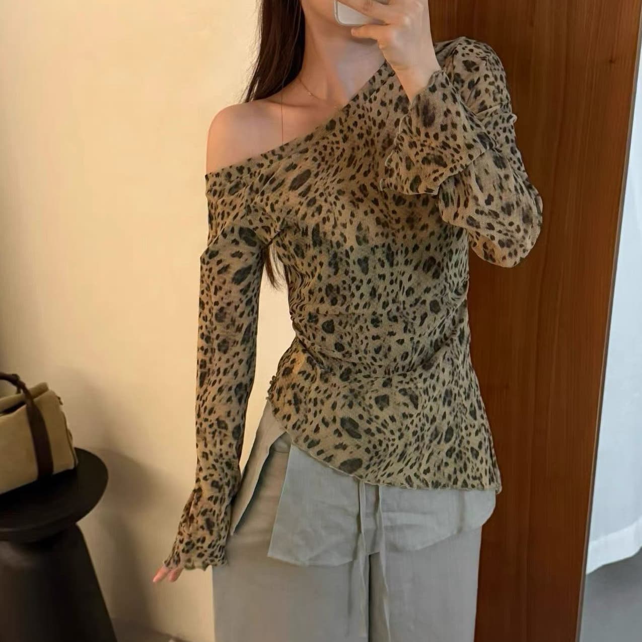 재고 있음 아메리칸 레트로 레오파드 무늬 긴팔 티셔츠 여성 이른 가을 새로운 고유 한 Chic 고급 센스 품격 튀김 거리 의류 이미지 5