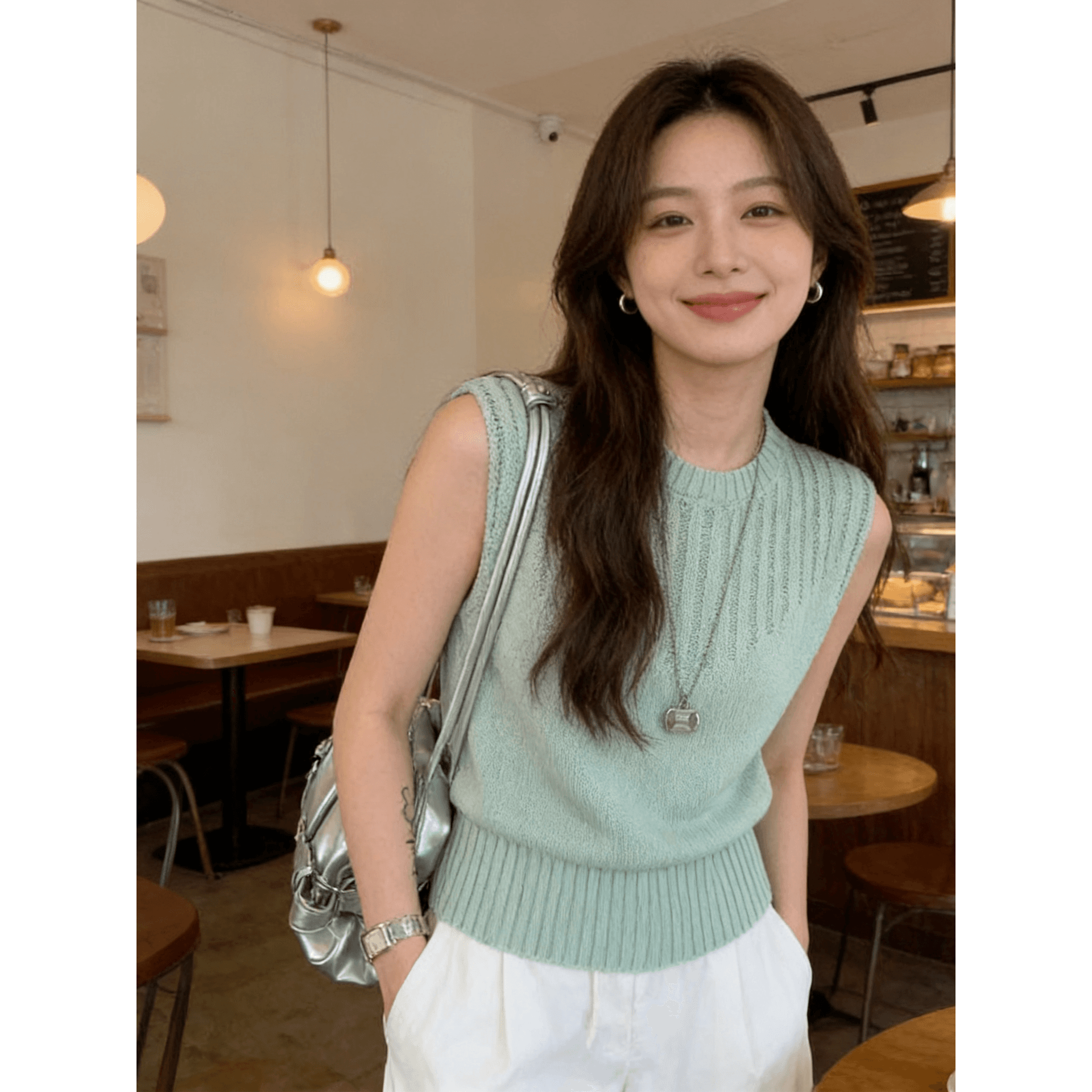 실사 한 세대 디자인 센스 뒤로 홀로우 아웃 스탠드 칼라 니트 조끼 여자 2026 새로운 스택 착용 백리스 섹시함 맨위 이미지 5
