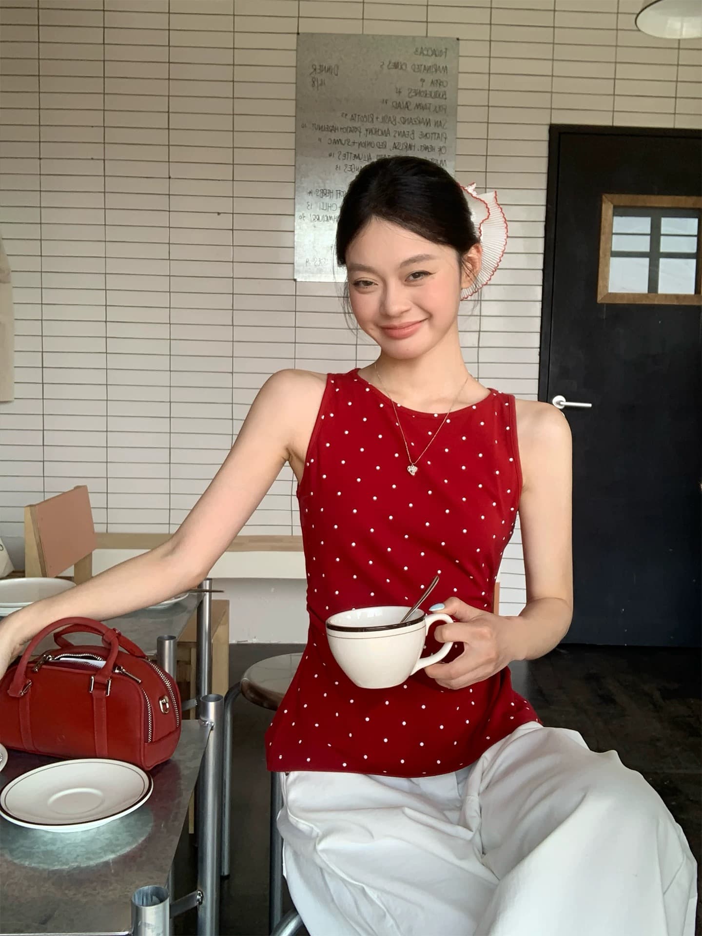 송 긍정적 인 En 한 부서 빨간색 도트 무늬 캐미솔 여름 프랑스식 몸매 가꾸기 인사이드 가져 가라. 외출용 민소매 작은 맨위 상세 이미지 2
