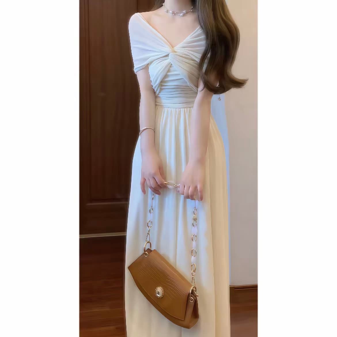 실사 오스트리아 지에 탑 레트로 한 단어 오프숄더 품격 신축성 예복 치마 여성 여름 화이트 우아함 고급 센스 드레스 상세 이미지 5