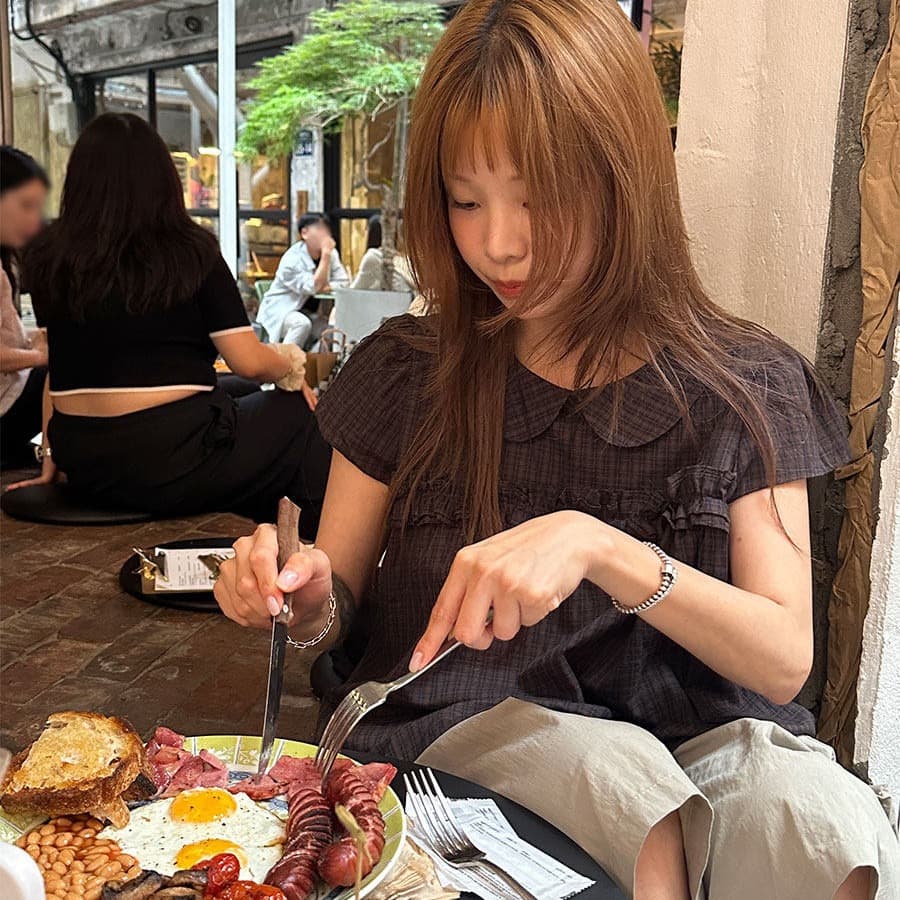 있음 창고 레트로 레이스 베이비 칼라 반팔 맨위 루즈핏 슬림해 보이는 체크무늬 여성 셔츠 이미지 4