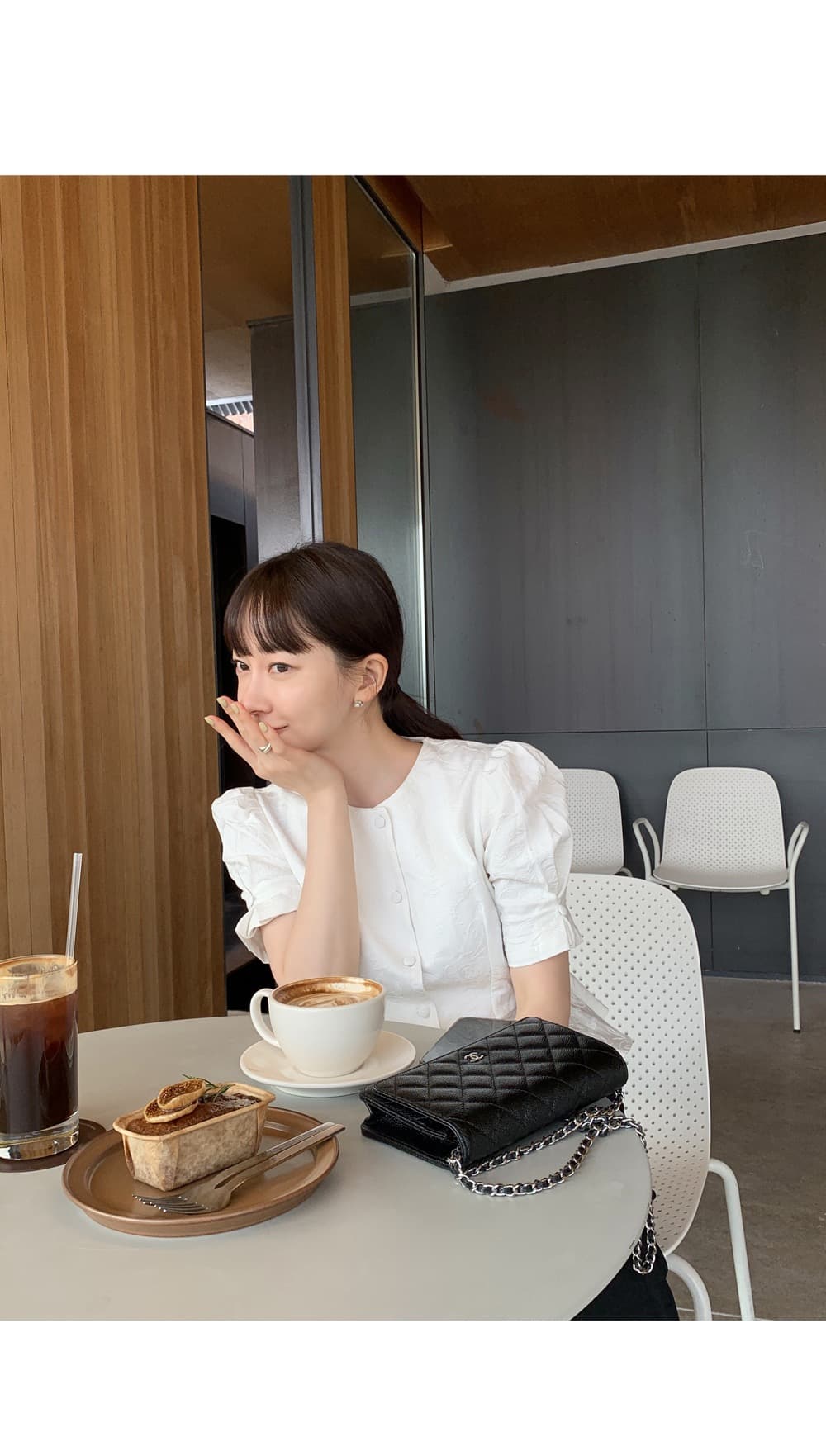 있음 창고 레트로 프랑스식 품격 어둠 곡물 자카드 거품 소매 몸매 가꾸기 슬림해 보이는 프릴 셔츠 상세 이미지 7