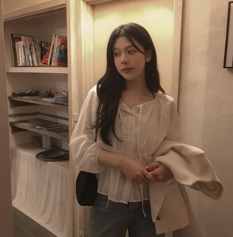봄 새로운 프랑스식 디자인 센스 사탕 색상 레이스업 긴팔 순면 여성 셔츠 루즈핏 디스플레이 농땡이 부리다 연령 감소 맨위 상세 이미지 16