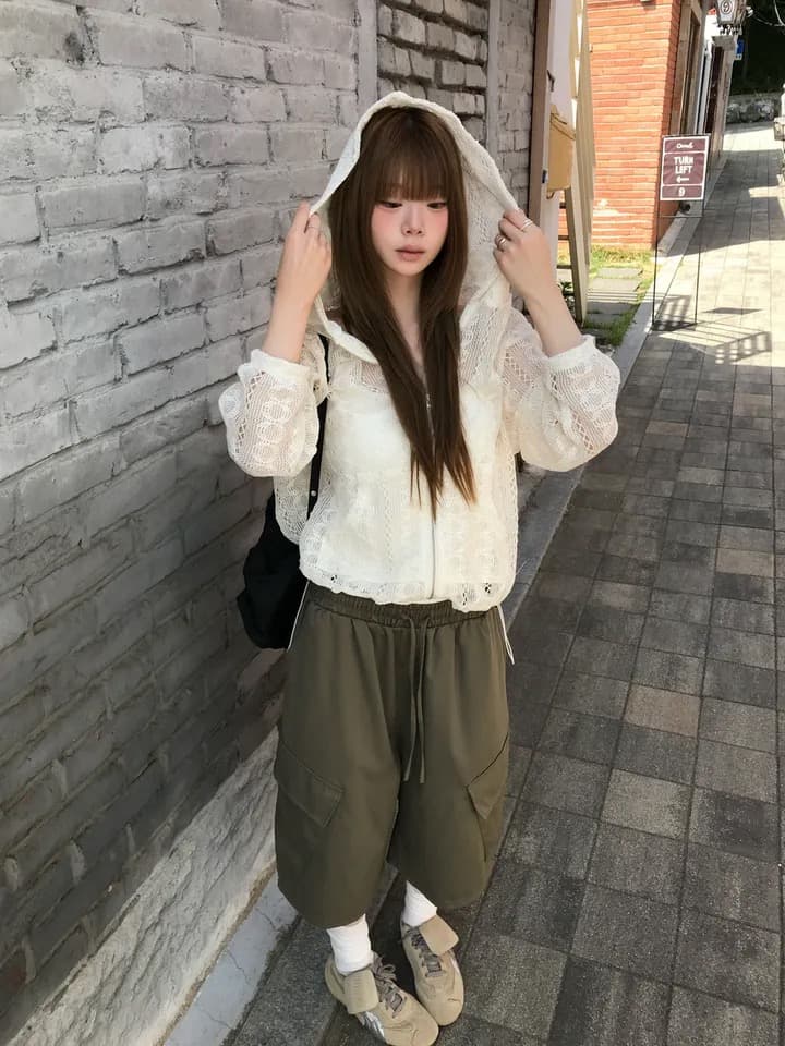 재고 있음 새로운 작은 대중 연령 감소 홀로우 아웃 자카드 펌프 로프 후드 레이스 재킷 상세 이미지 13