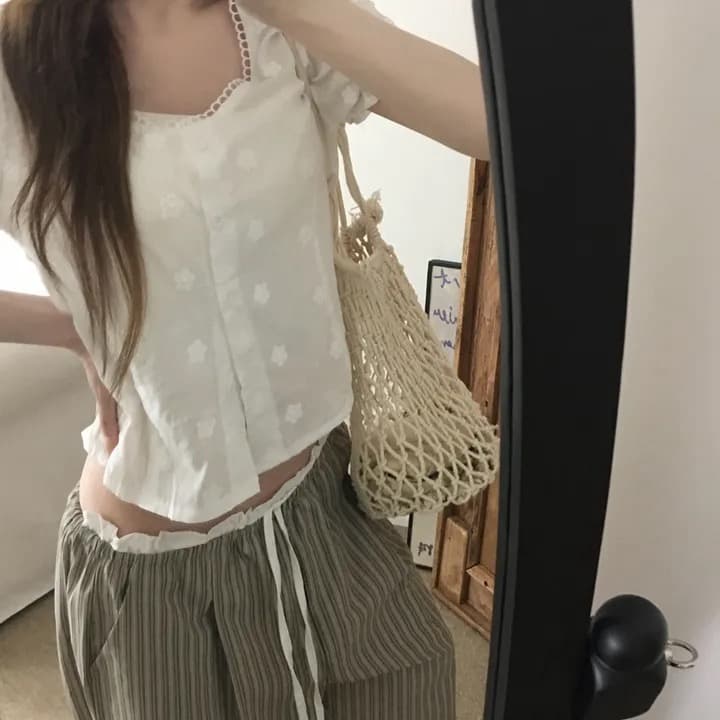 재고 있음 chic 새로운 ins 자수 자카드 광장 칼라 달콤함 반팔 셔츠 상세 이미지 6
