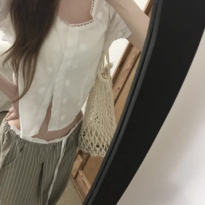 재고 있음 chic 새로운 ins 자수 자카드 광장 칼라 달콤함 반팔 셔츠 상세 이미지 8