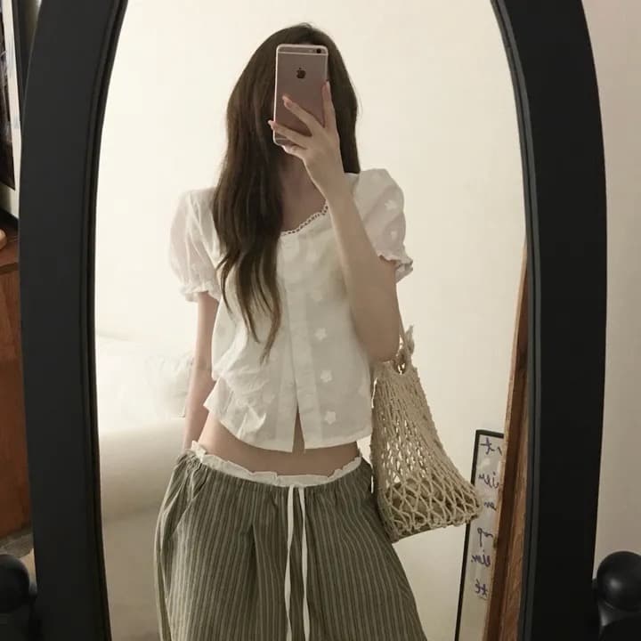 재고 있음 chic 새로운 ins 자수 자카드 광장 칼라 달콤함 반팔 셔츠 상세 이미지 13