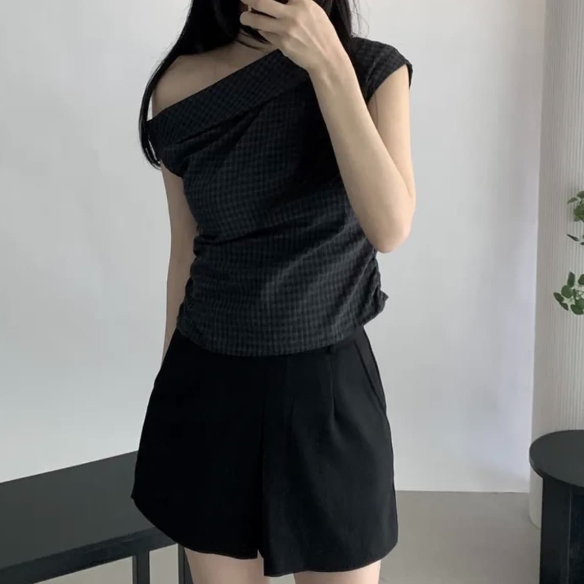한국 스타일 chic 여름 비스듬한 칼라 오프숄더 격자 무늬 셔츠 디자인 센스 작은 대중 주름 허리 수축 오프숄더 쇼트 스타일 맨위 상세 이미지 15