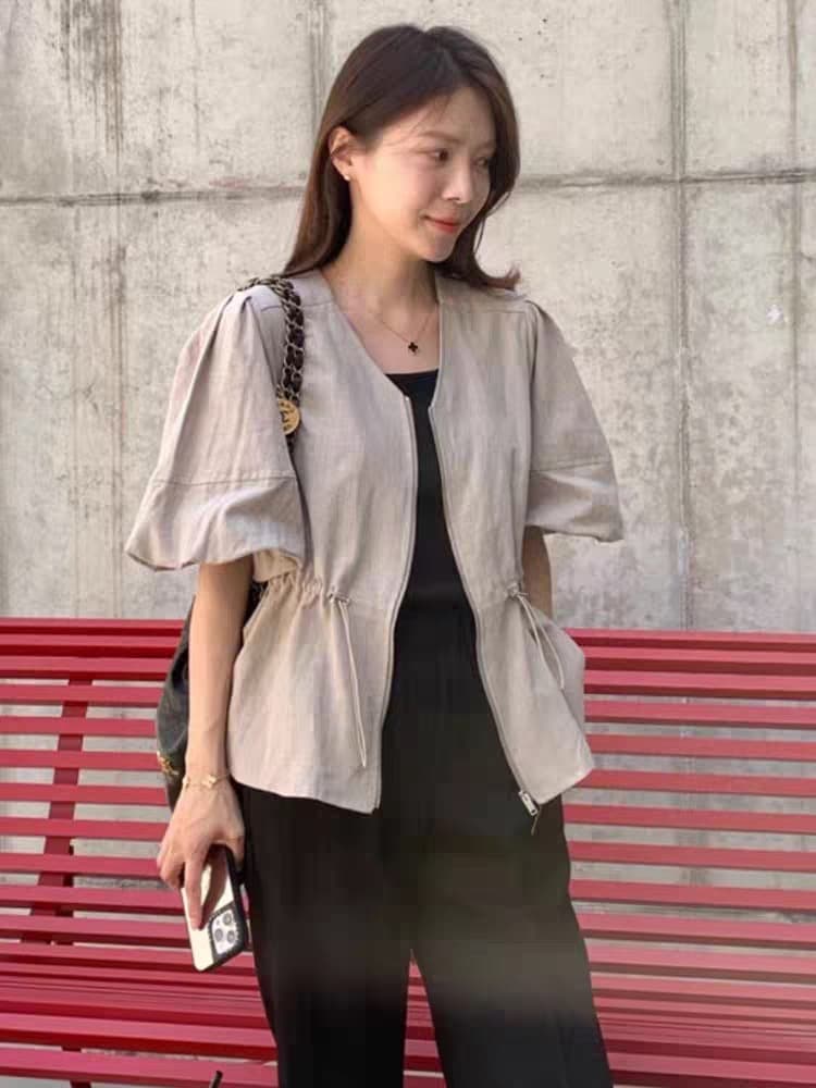 새로운 미니멀리즘 단색 문예 거품 소매 장난기 넘치는 작은 셔츠 V넥 허리 수축 레이스업 셔츠
