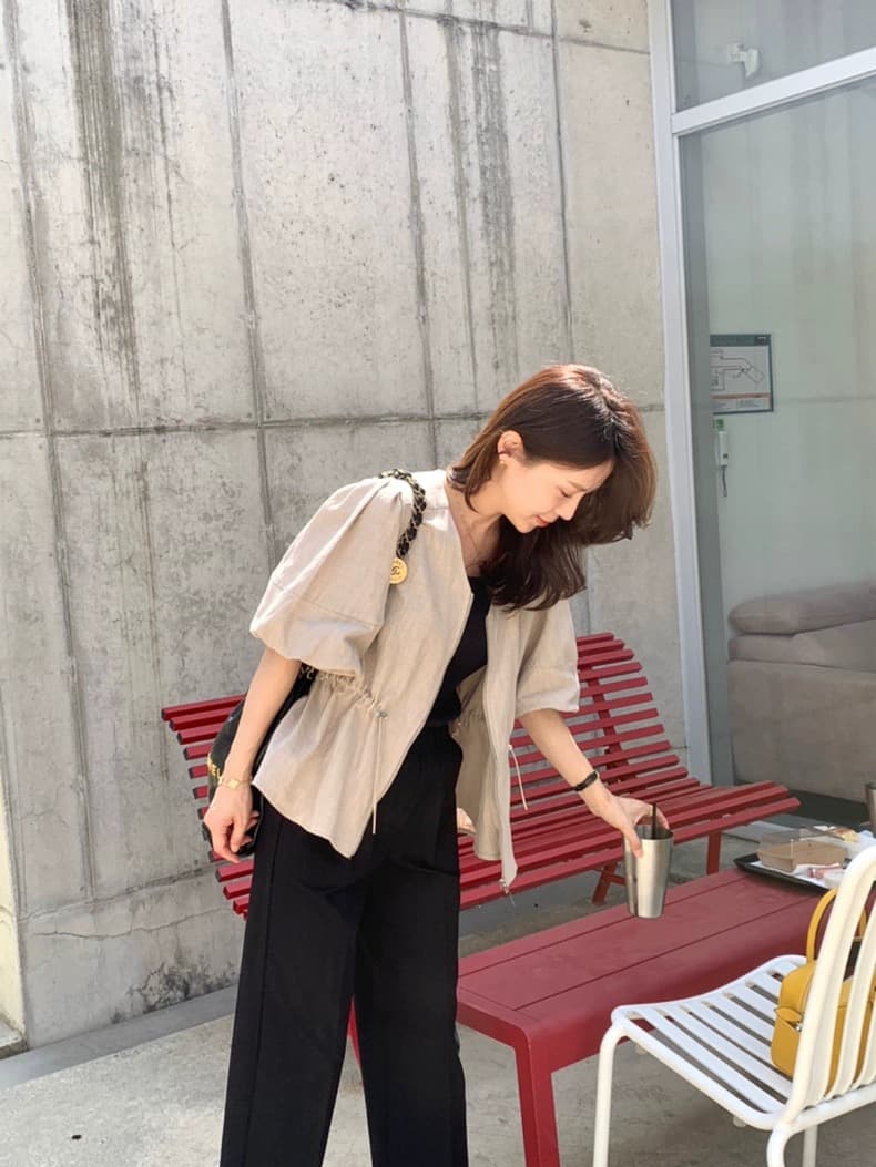 새로운 미니멀리즘 단색 문예 거품 소매 장난기 넘치는 작은 셔츠 V넥 허리 수축 레이스업 셔츠 상세 이미지 10