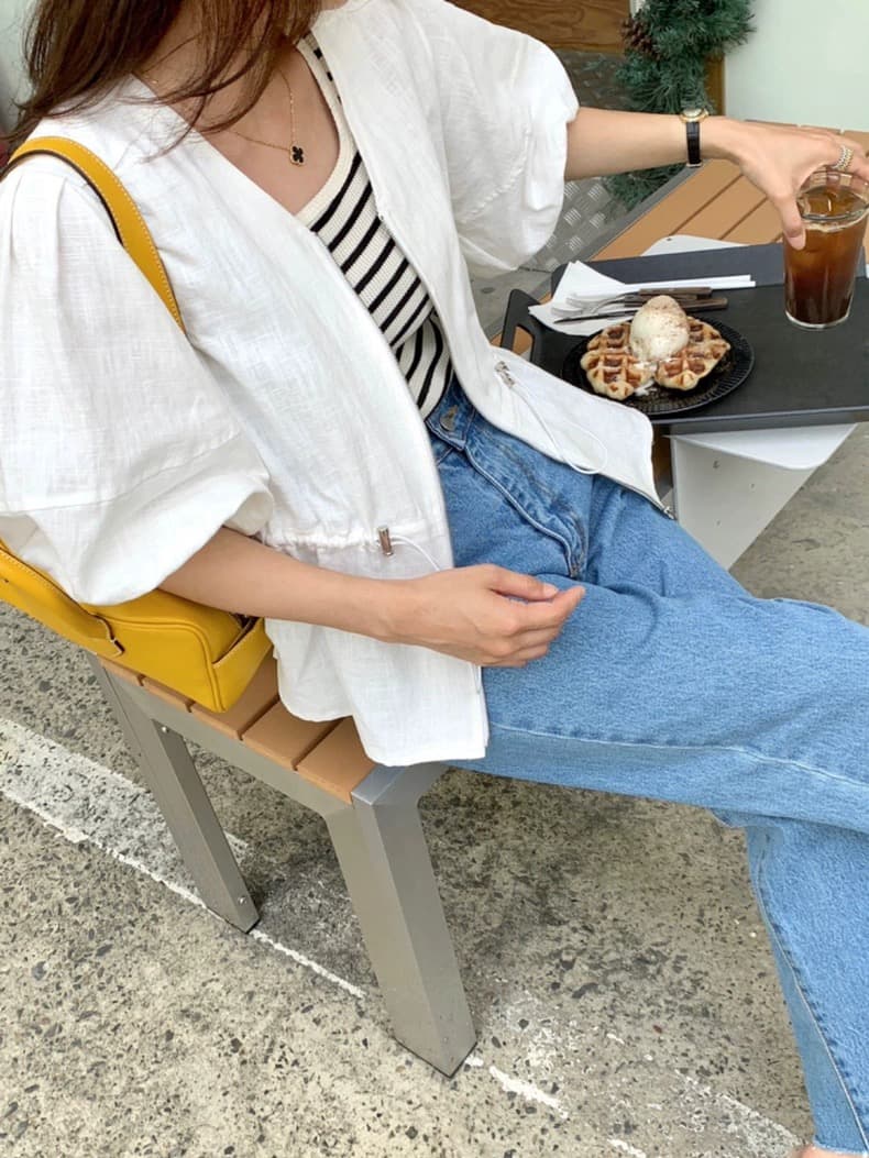 새로운 미니멀리즘 단색 문예 거품 소매 장난기 넘치는 작은 셔츠 V넥 허리 수축 레이스업 셔츠 상세 이미지 19