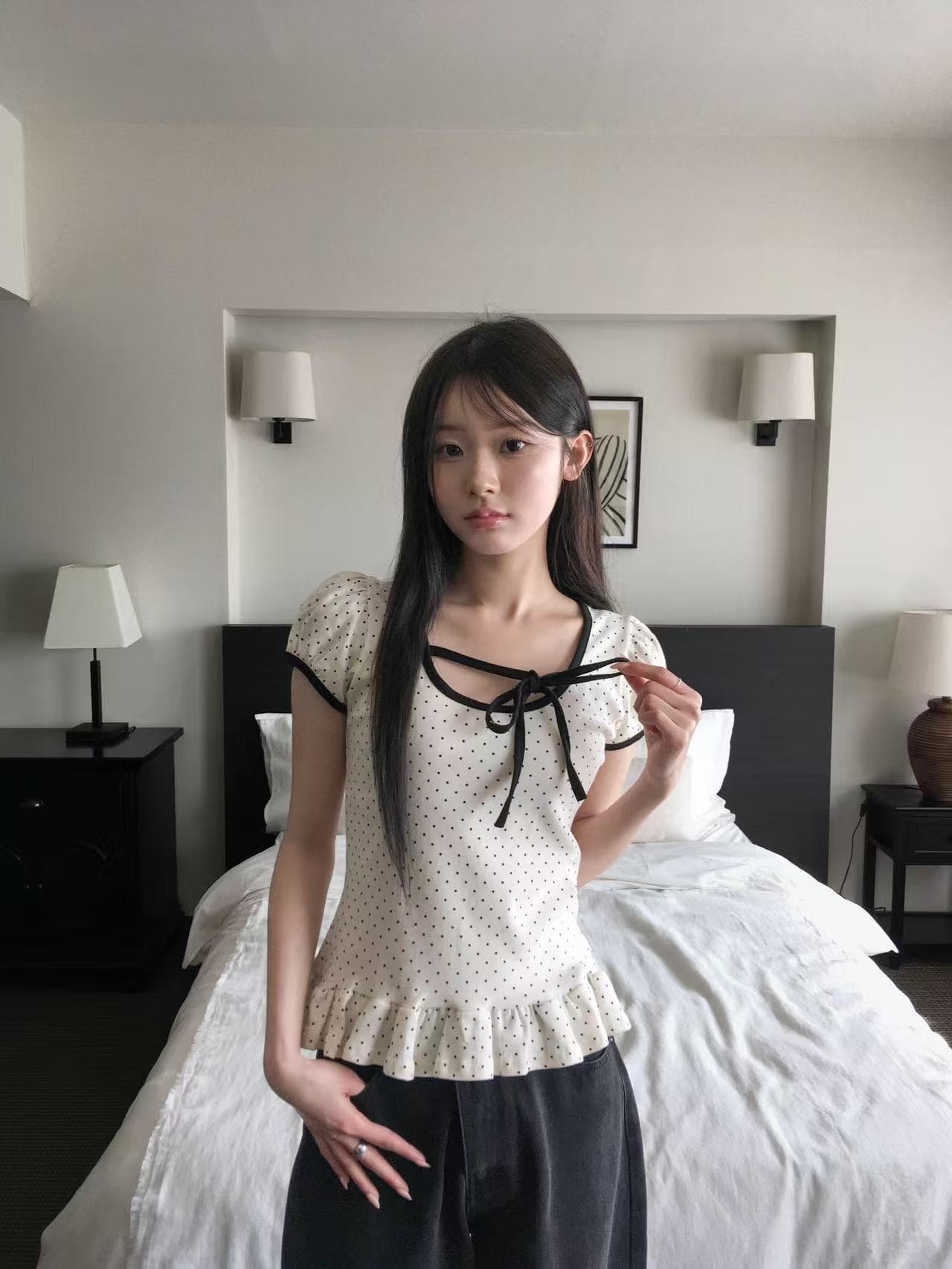크기 있음 업데이트 한국 달콤함 작은 대중 디자인 센스 반팔 여성 여름 몸매 가꾸기 슬림해 보이는 다용도 스트랩 티셔츠 맨위 상세 이미지 7