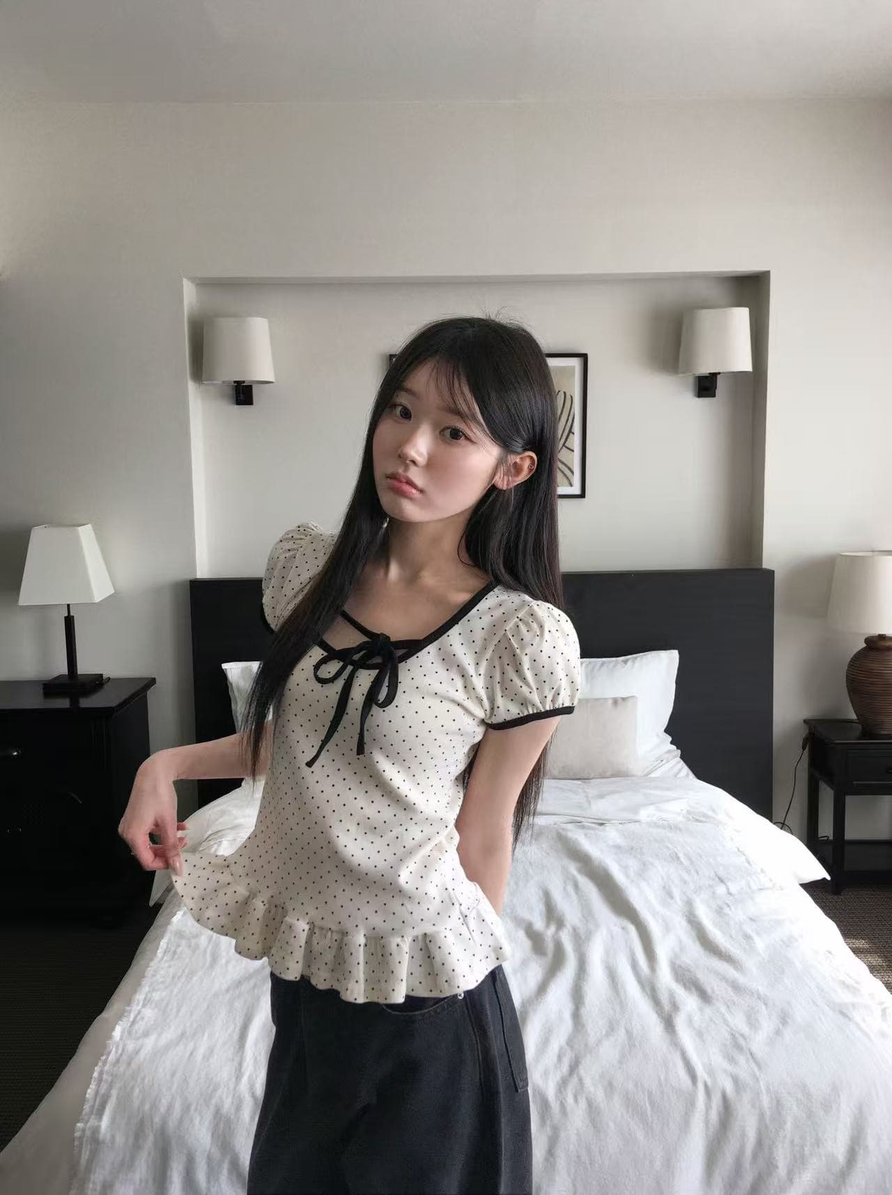 크기 있음 업데이트 한국 달콤함 작은 대중 디자인 센스 반팔 여성 여름 몸매 가꾸기 슬림해 보이는 다용도 스트랩 티셔츠 맨위 상세 이미지 8