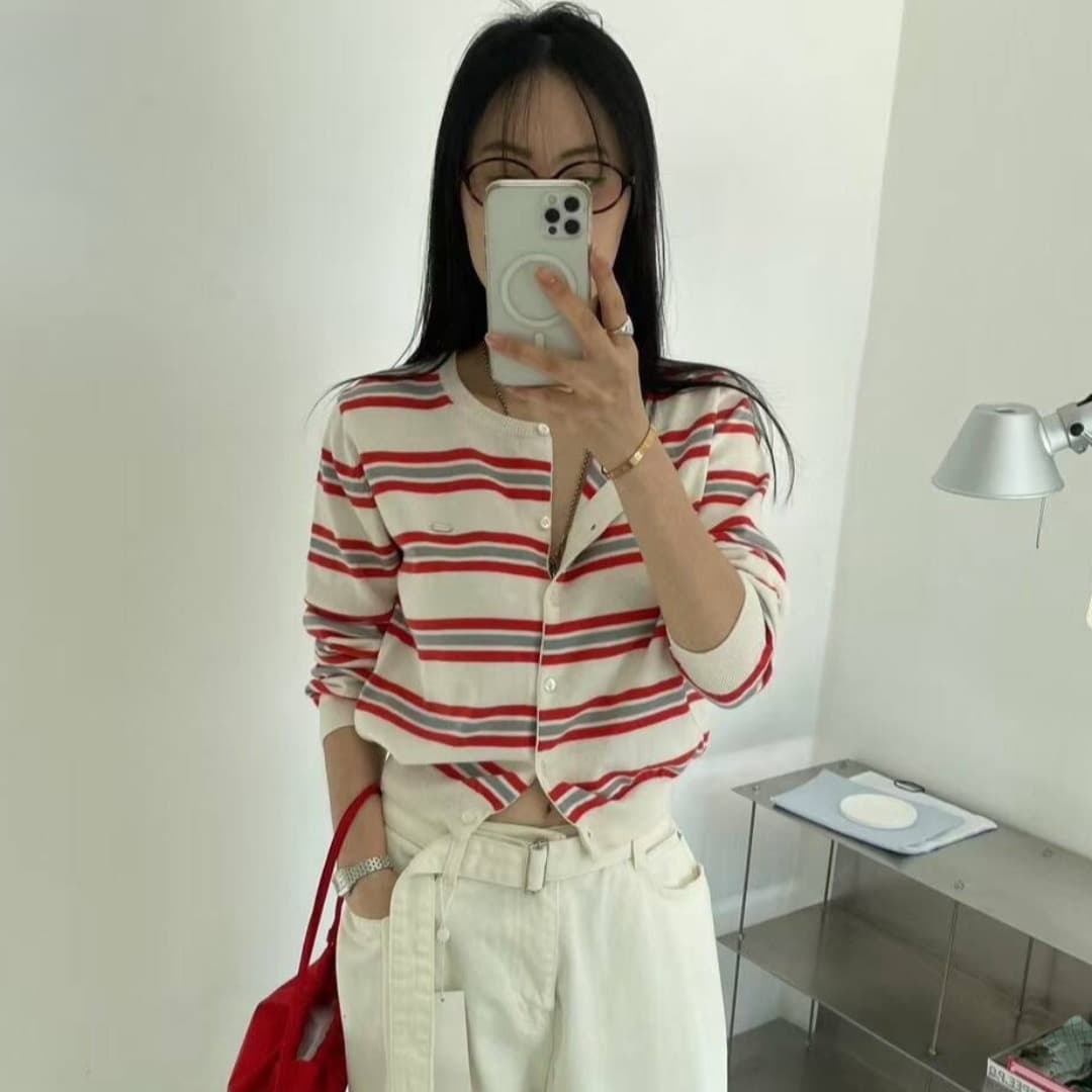 재고 있음 chic 한국 새로운 배색 스트라이프 라운드 넥 부서 버클 부드러운 니트 오픈 가디건 이미지 3