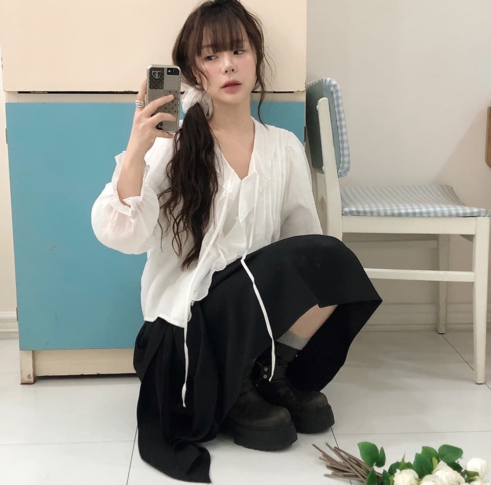 봄 가을 연령 감소 달콤한 스타일 무거운 작업 플리츠 프릴 리본 얇은 스타일 여성 셔츠 루즈핏 다용도 나팔 소매 맨위 상세 이미지 12