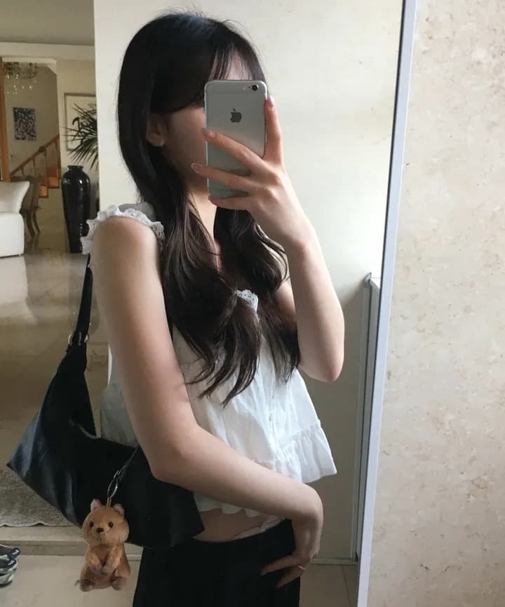 재고 있음 한국 ins 레이스 V넥 프릴 루즈핏 셔츠 상세 이미지 30