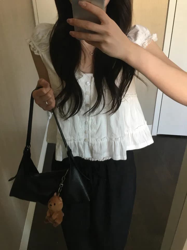 재고 있음 한국 ins 레이스 V넥 프릴 루즈핏 셔츠 상세 이미지 31