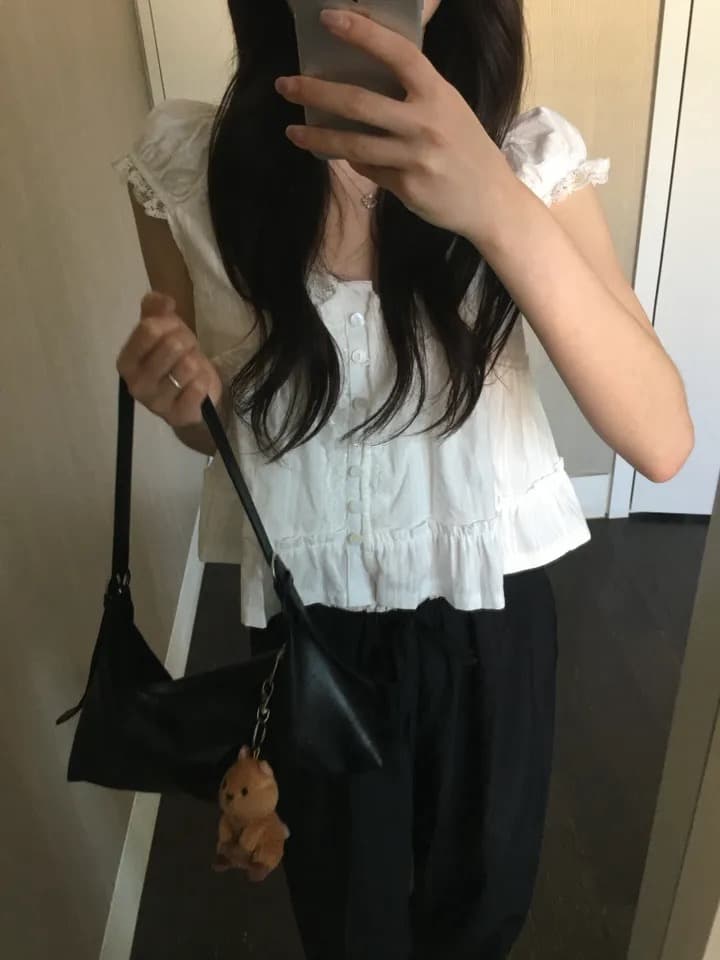 재고 있음 한국 ins 레이스 V넥 프릴 루즈핏 셔츠 상세 이미지 32