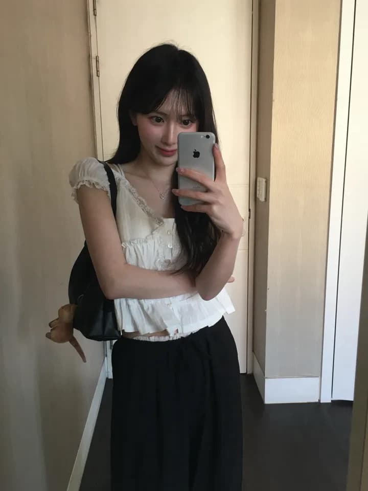 재고 있음 한국 ins 레이스 V넥 프릴 루즈핏 셔츠 상세 이미지 33